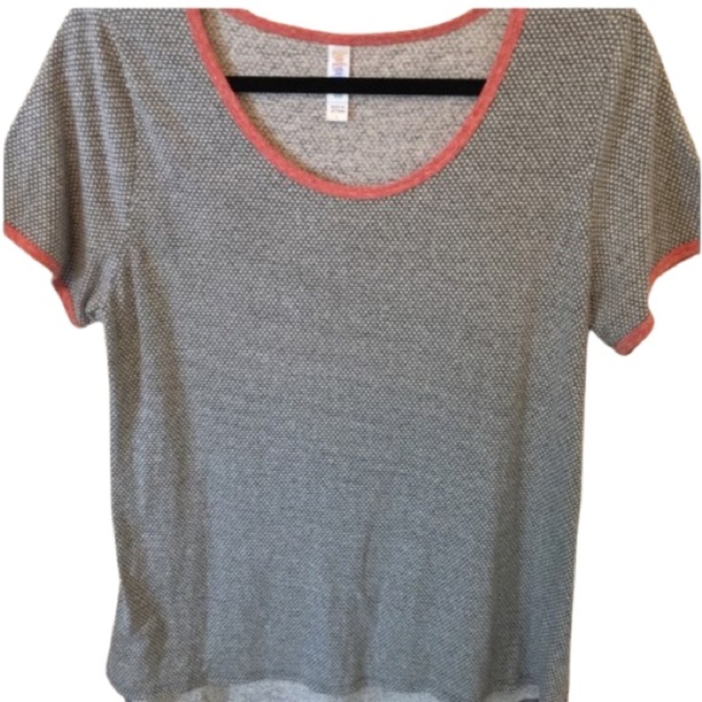 #249 LulaRoe Classic Tee Large Gray